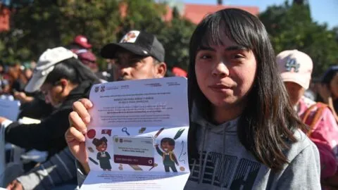 Jóvenes Construyendo el Futuro: requisitos para registrarte y recibir más de 9 mil pesos, IMSS y capacitación