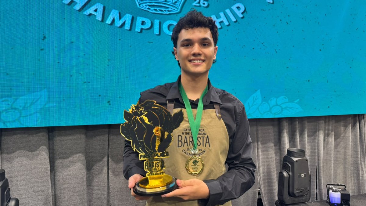Juan José, barista de Colombia, gana campeonato de Latinoamérica y el Caribe de Starbucks