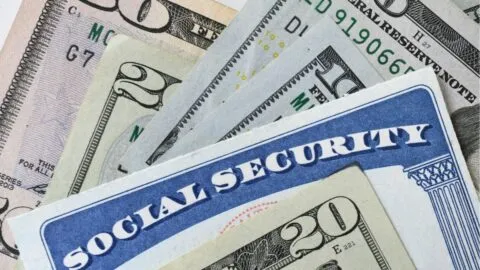 La regla de los 35 años: el secreto de los trabajadores para cobrar el cheque máximo del Seguro Social