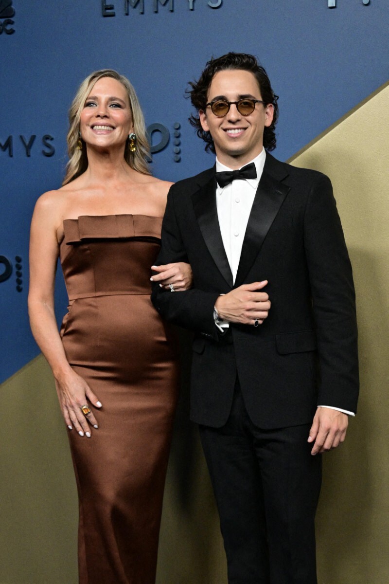 Famosos latinos brillaron en los Emmy Awards 2026 en Los Ángeles.