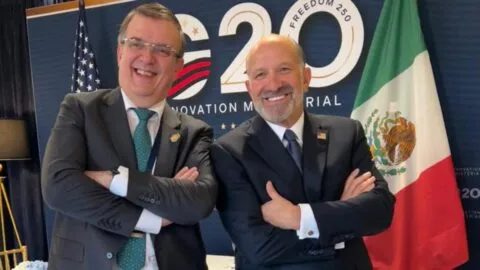 Ebrard se reúne con Howard Lutnick en G20 para abordar tecnología y agenda comercial de México y EE. UU.