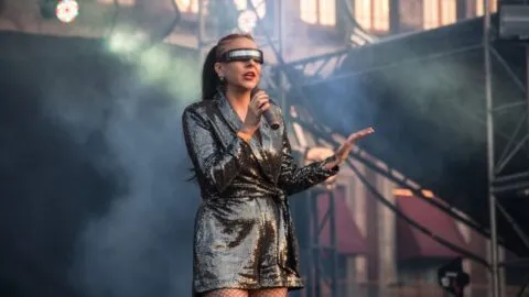 Vocalista de María Daniela y su Sonido Lasser es hospitalizada, reprograman concierto