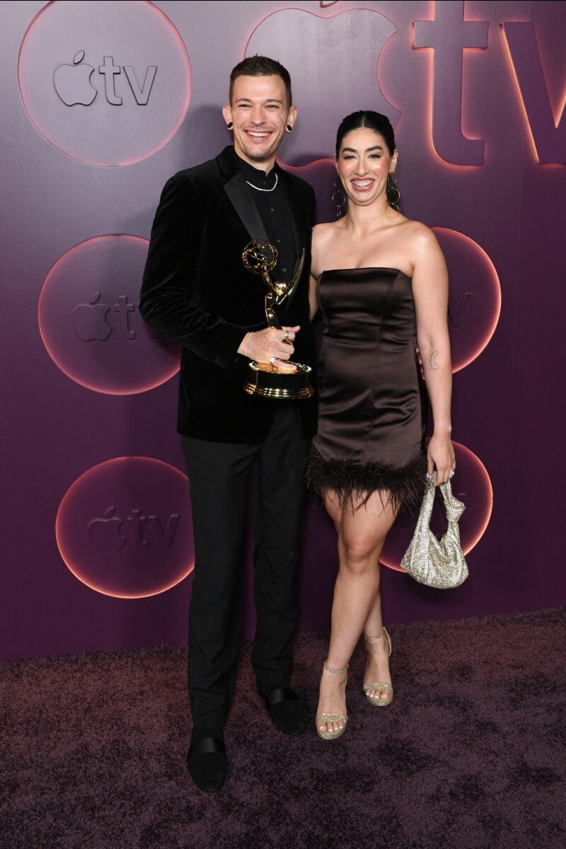 Famosos latinos brillaron en los Emmy Awards 2026 en Los Ángeles.