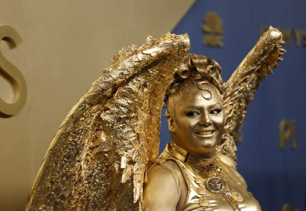 Megan Stalter en los Emmy 2026