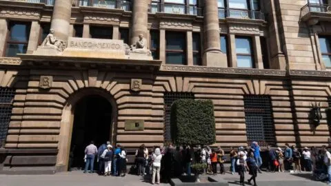 PIB de México podría crecer hasta 1.3%, según especialistas consultados por Banxico