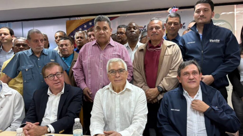 Nace Alianza por Venezuela, 8 partidos van juntos contra el oficialismo