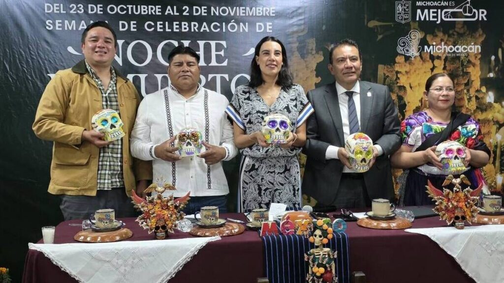 ¡Celebra la Noche de Muertos (o Noche de Ánimas) en Michoacán!
