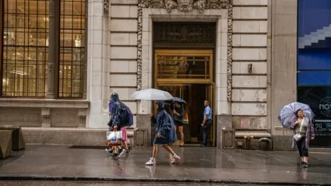 Inundaciones en Queens y Brooklyn: Nueva York busca frenar las emergencias por aguas pluviales