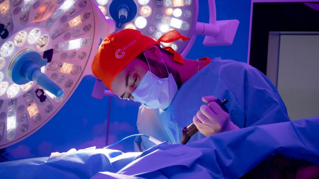 Operacion Implantes Mamarios