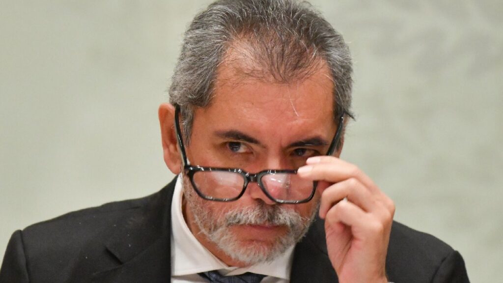 Paquete Económico 2027 prevé que la economía crecerá más el próximo año