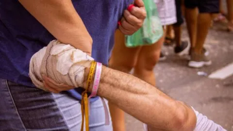 ¡Casi lo linchan! Vecinos golpean a presunto ladrón en Papalotla