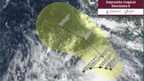 Depresión Tropical Diecisiete-E amenaza con evolucionar a huracán categoría 3; prevén lluvias en cinco estados