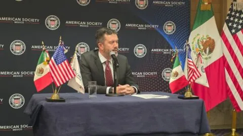 Larry Rubin califica de “gravísimo error” reforma sobre doble nacionalidad