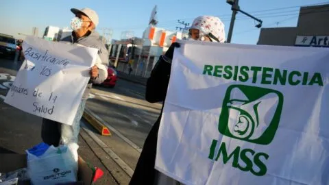 Trabajadores del IMSS encabezan las movilizaciones en CDMX este 17 de septiembre