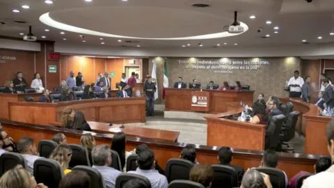 Mujeres son mayoría en congresos estatales: Baja California, Colima, Tlaxcala, Puebla y Chiapas lideran