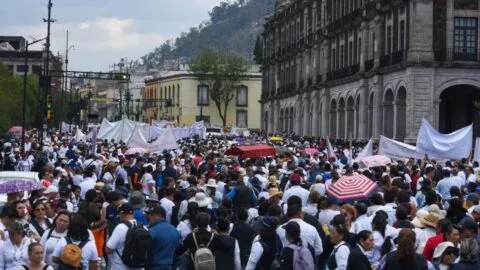El Sindicato Nacional de Trabajadores de la Secretaría de Salud encabeza las movilizaciones en CDMX este 18 de septiembre