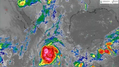 Polo sigue como huracán categoría 5: alertan por lluvias, vientos y oleaje en costas del Pacífico