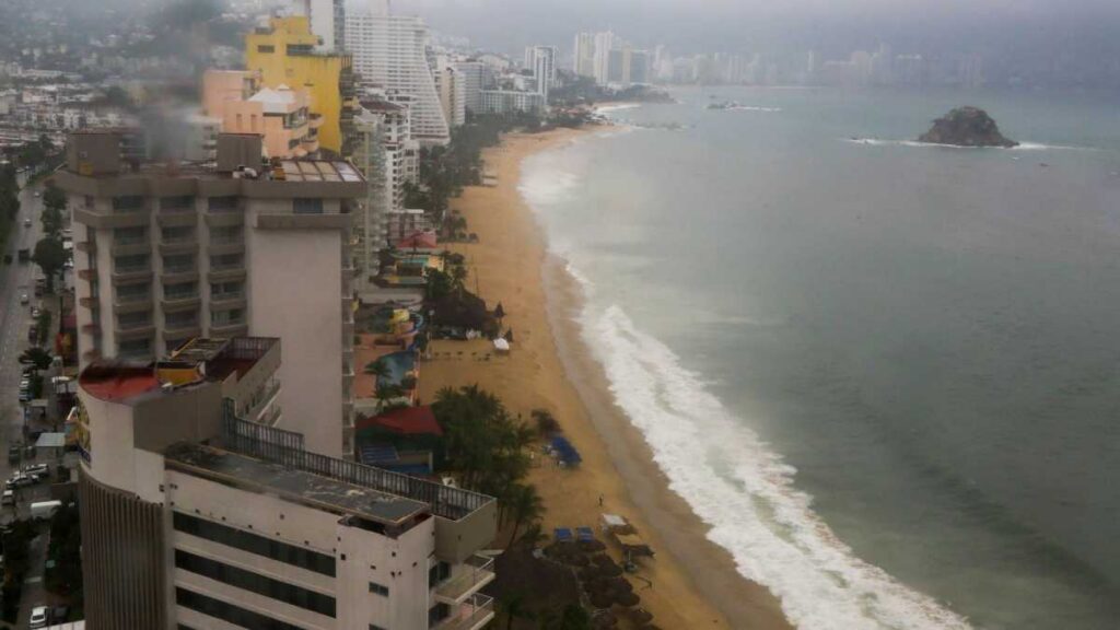 Tormenta tropical Rachel mantiene alerta en el Pacífico
