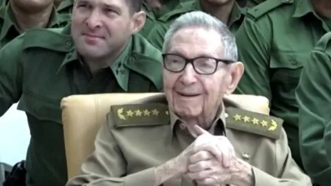 Raúl Castro reaparece en la televisión cubana a los 95 años