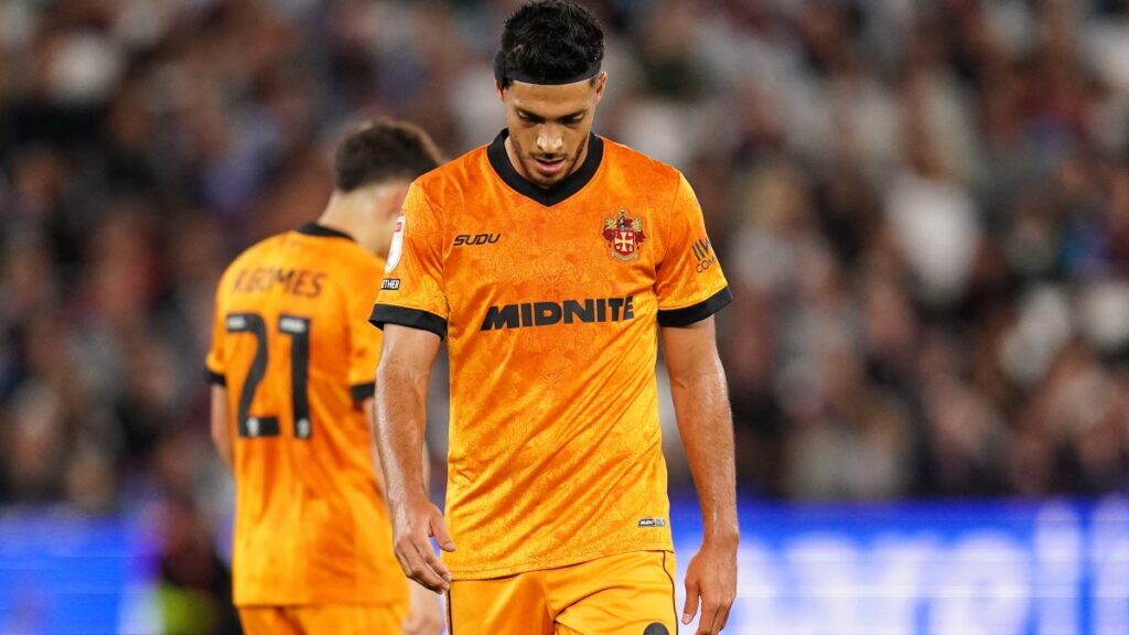 Raúl Jiménez lesionado: Wolves quedan fuera de la EFL Cup y encienden las alarmas en la Selección Mexicana