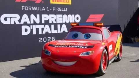 El Rayo McQueen se une a la F1; así será su participación en el Gran Premio de Italia