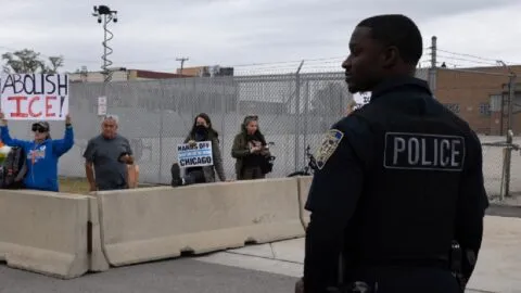 El costo oculto de las redadas de ICE: un estudio calcula pérdidas millonarias que golpearon a toda la ciudad de Chicago