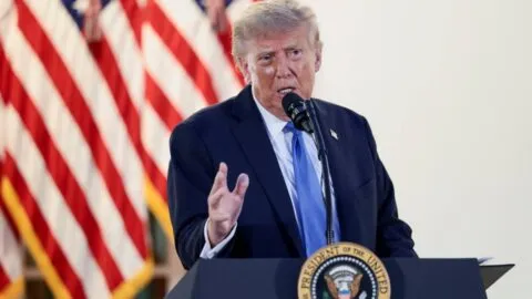 Trump pedirá a Europa reembolsar ayuda militar enviada a Ucrania