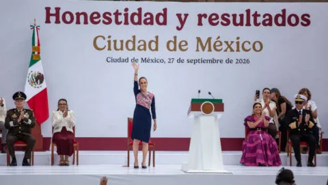 Sheinbaum defiende soberanía y rechaza injerencia extranjera, durante mensaje en el Zócalo