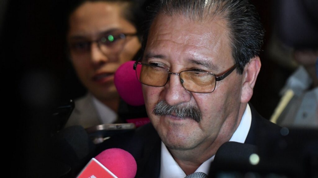Sin ellos en la alianza, Morena puede perder hasta 12 gubernaturas en 2027, le advierte el PT