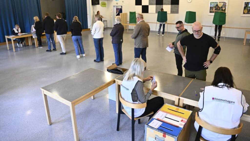 El bloque de izquierda liderado por los socialdemócratas obtuvo ventaja en los sondeos de las elecciones de Suecia.