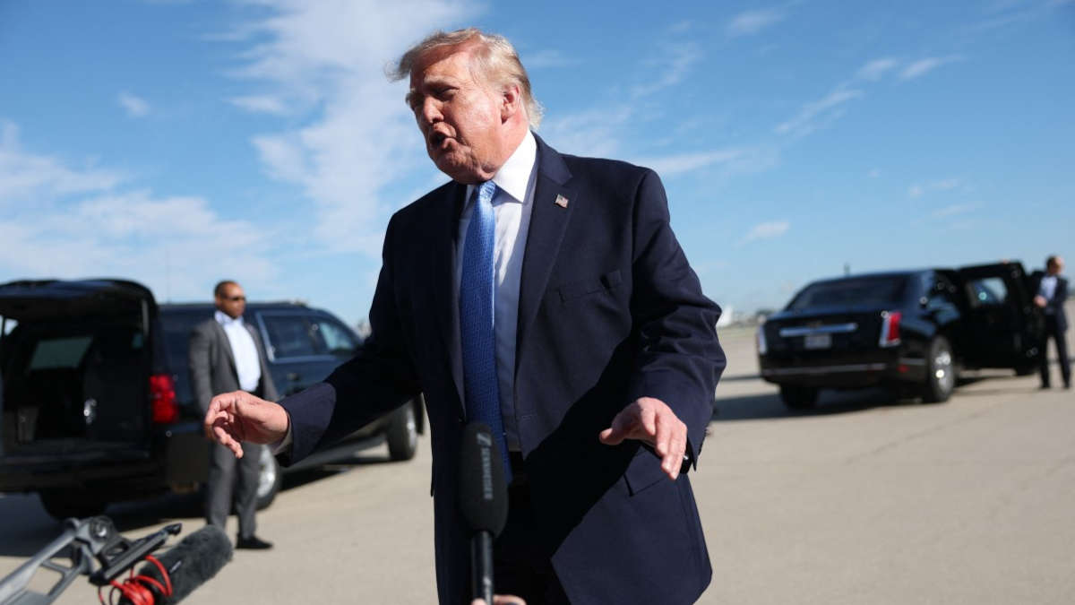 Trump espera retomar negociaciones con Irán la próxima semana; rechaza propuesta de tregua