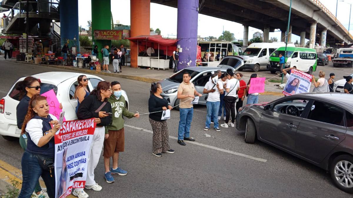 Bloquean Avenida Central en Ecatepec por desaparición de Jazmín Méndez
