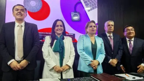 Ajuste al ISR pegará "temporalmente" a flujos de empresas, explican contadores; ven meta fiscal "realista"