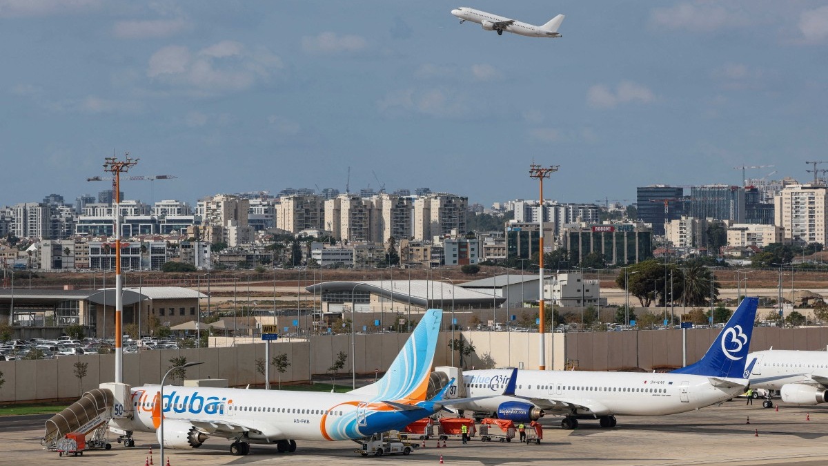 Piloto de FlyDubai habría apuñalado a copiloto en pleno vuelo; aterrizan de emergencia
