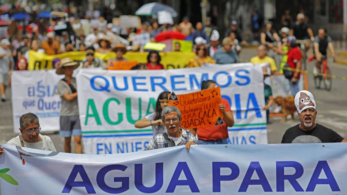 ¡Otra vez a las calles! Convocan a megamarcha por el agua en Jalisco