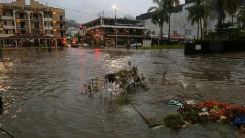 Simon deja un muerto y daños en ocho municipios de Guerrero