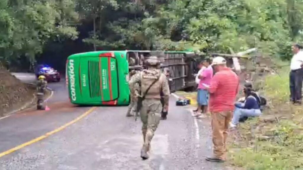 Choque en la carretera México-Tuxpan.