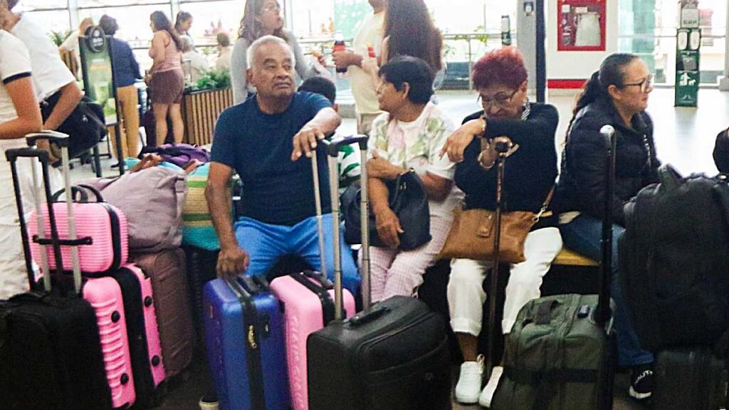 Adultos mayores pueden obtener descuentos en aerolíneas