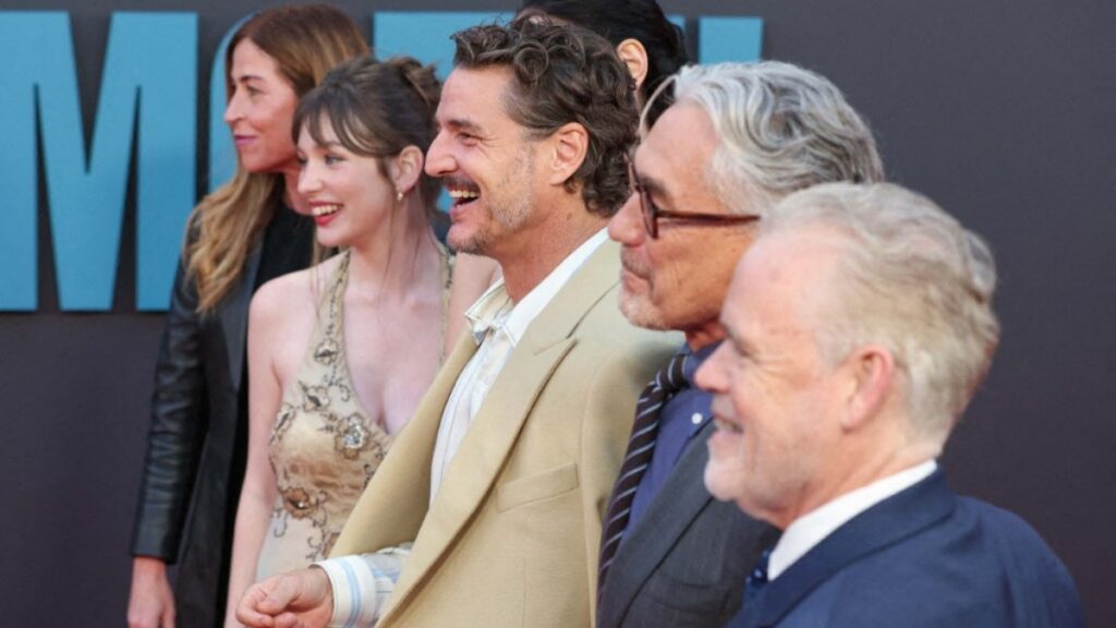 Alexa Swinton y Pedro Pascal brillan en "Behemoth!"