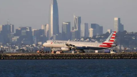American Airlines suspende 3 rutas desde EE. UU. a Tulum