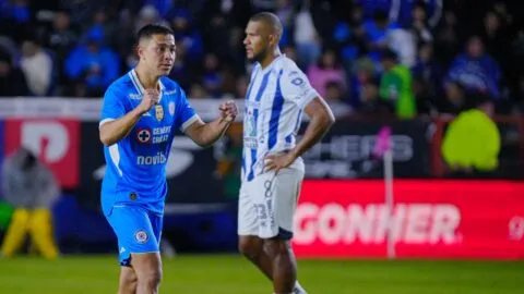 ¡El campeón está de vuelta! Cruz Azul vence a Pachuca para hilar dos triunfos en el torneo y asalta el tercer lugar