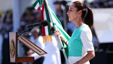 Imágenes: Armada celebra 205 aniversario con desfile en Veracruz; Sheinbaum dice esto