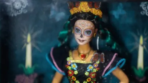 El Día de Muertos 2026 se acerca y Barbie lanza su edición especial de catrina para celebrar la tradición mexicana