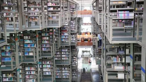 Biblioteca Vasconcelos cierra por paro sindical