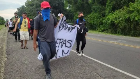 Nueva caravana con 200 migrantes entra a Tapachula, Chiapas