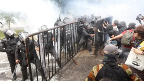 "Como gobernador, me toca dar la cara": Pablo Lemus tras protesta en Casa Jalisco