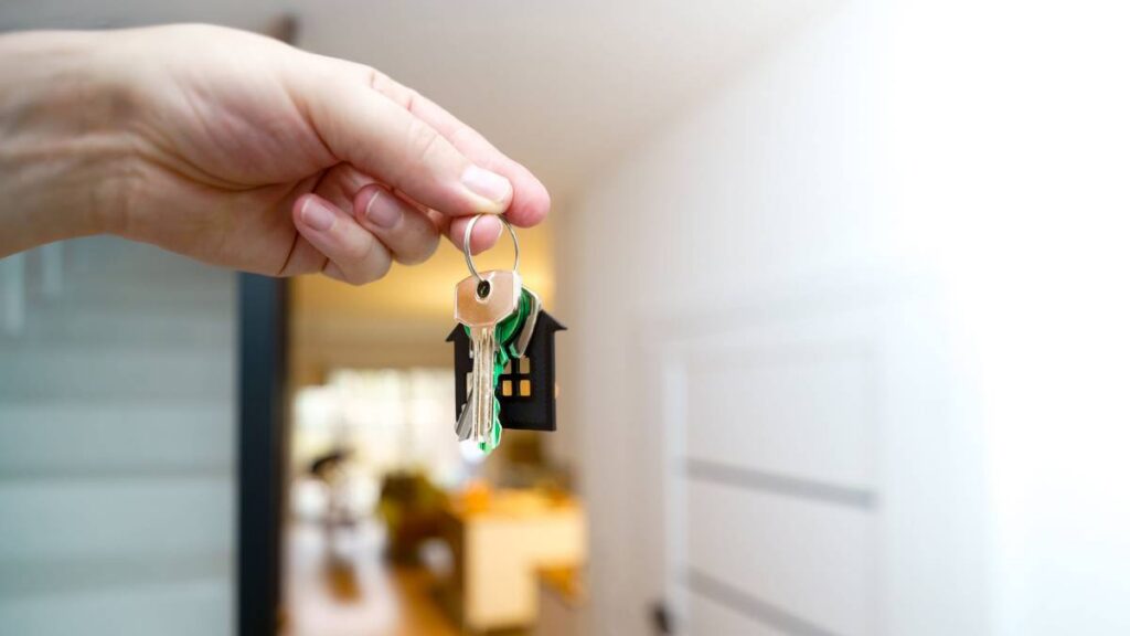 Comprar una casa en México puede costar un millón 960 mil pesos.