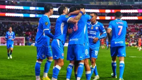 ¡Máquina arrolladora! Cruz Azul le pasa por encima a FC Juárez y escala posiciones en el Apertura 2026