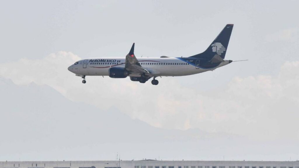 Aeromexico celebra levantamiento de restricciones
