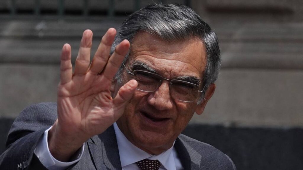 Américo Villarreal anuncia hospital.